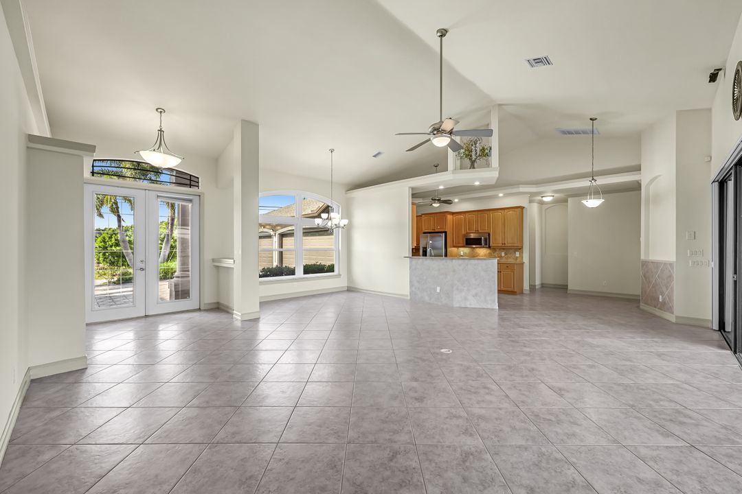 907 NW 18th St, Cape Coral, FL 33993