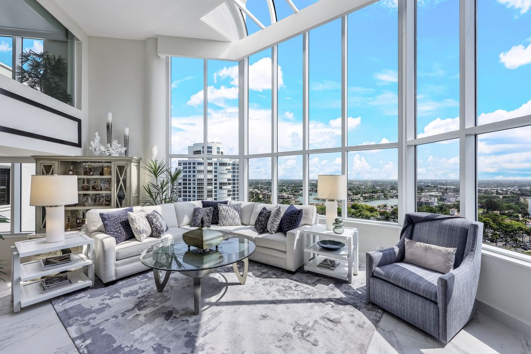 4041 Gulf Shore Blvd N #PH-6, Naples, FL 34103