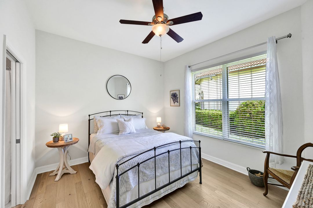 8028 Tiger Lily Dr, Naples, FL 34113