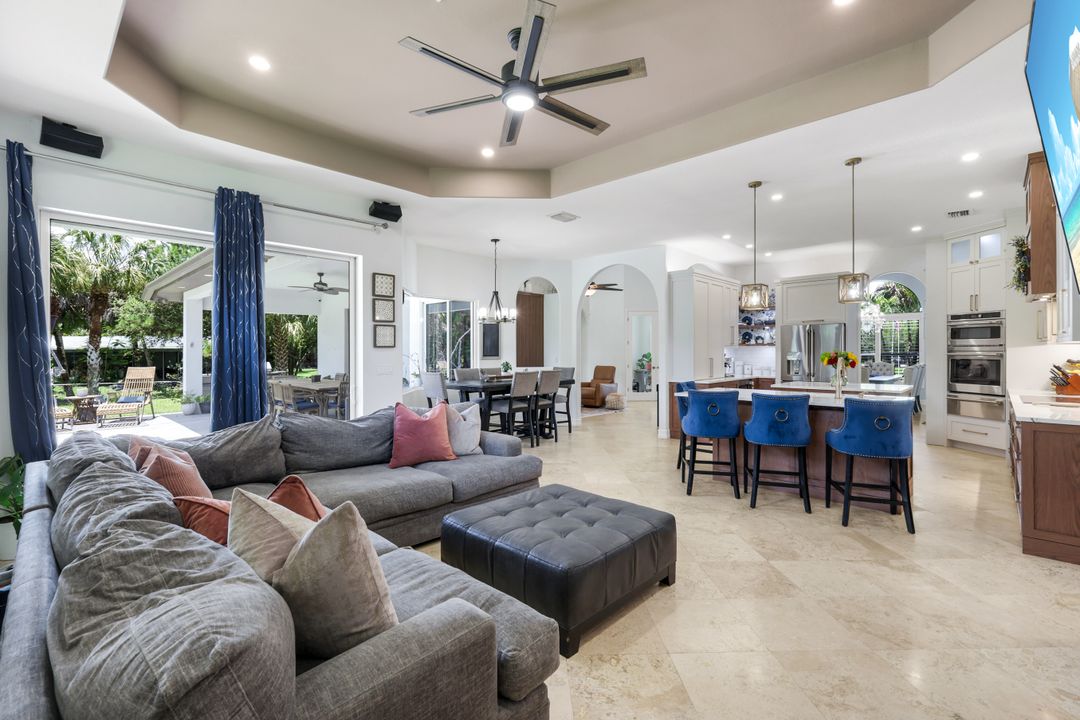 1160 13th St SW, Naples, FL 34117