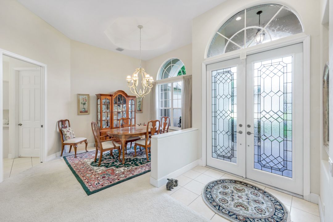 8397 Northhampton Ct, Naples, FL 34120