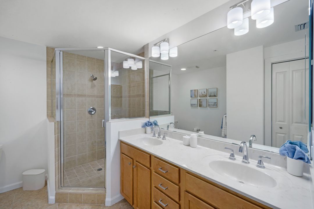 5793 Cape Harbour Dr #613, Cape Coral, FL 33914