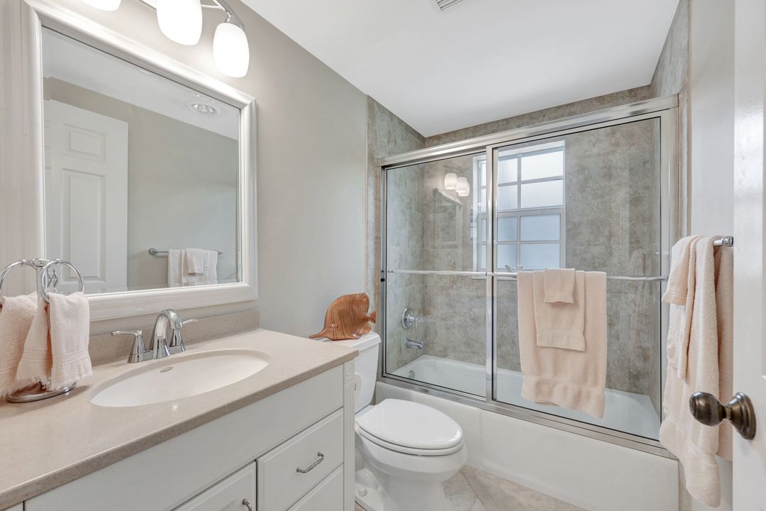 5929 Chanteclair Dr #8, Naples, FL 34108