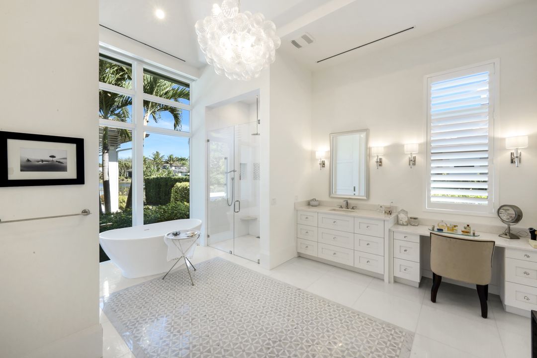 2818 Thistle Way, Naples, FL 34105