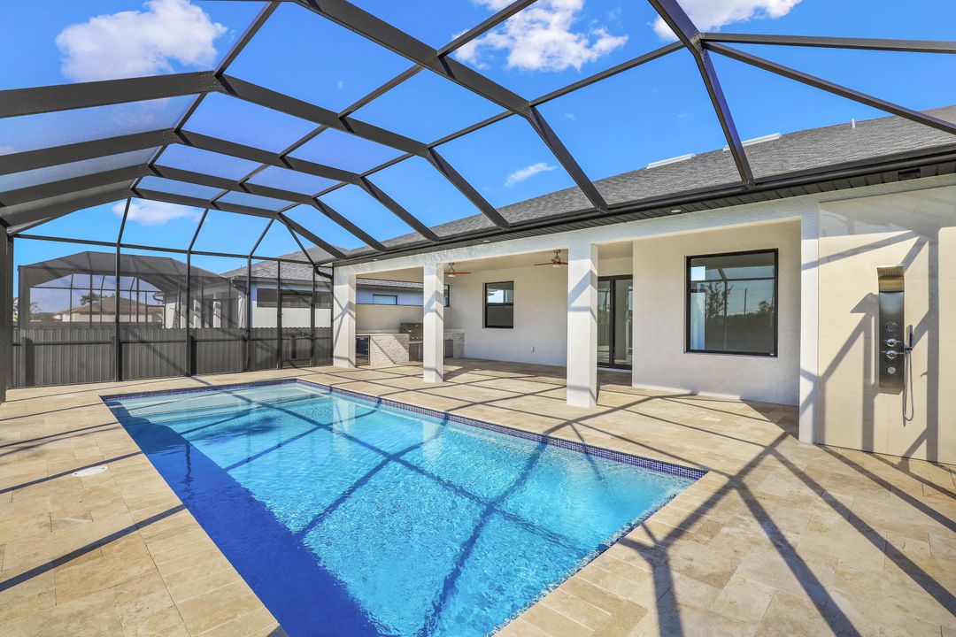 420 SW 31st Pl, Cape Coral, FL 33991