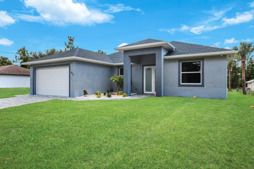 407 Columbus Ave, Lehigh Acres, FL 33972