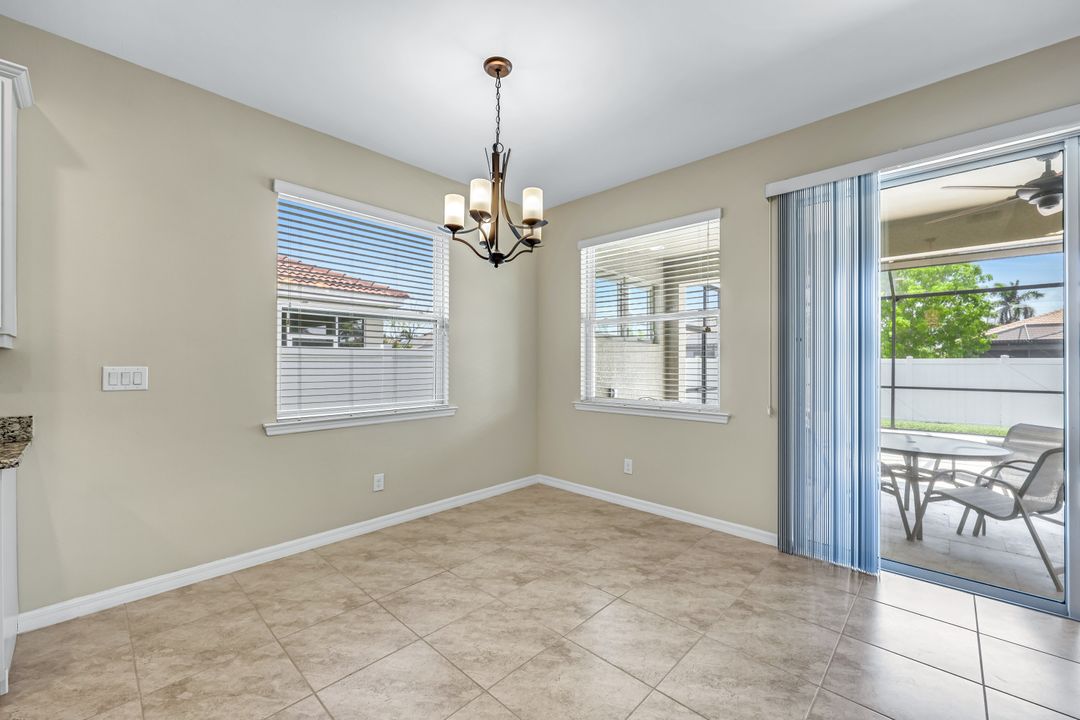 2971 Sunset Pointe Cir, Cape Coral, FL 33914