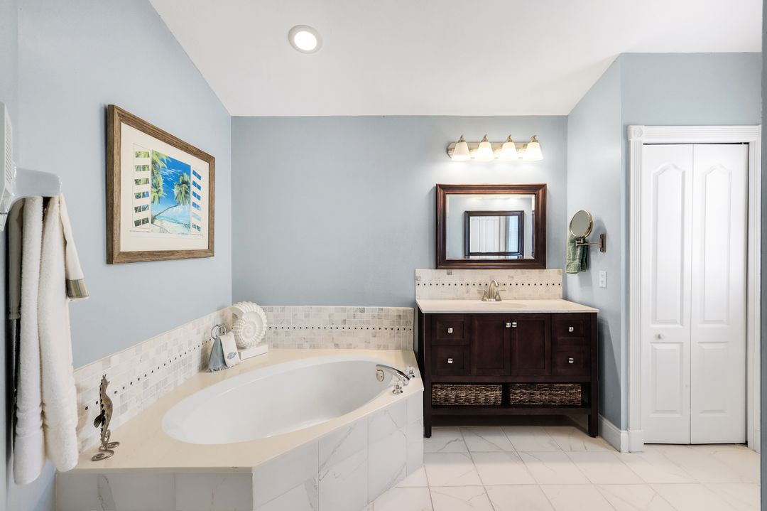 12651 Hunters Ridge Dr, Bonita Springs, FL 34135