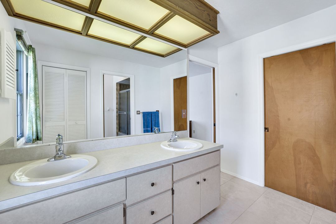 421 Cottage Ct, Marco Island, FL 34145
