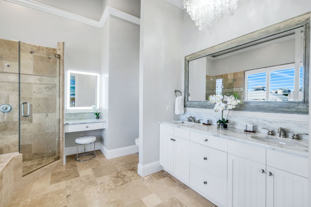 273 Egret Ave, Naples, FL 34108