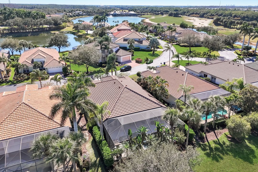 10009 St Moritz Dr, Miromar Lakes, FL 33913