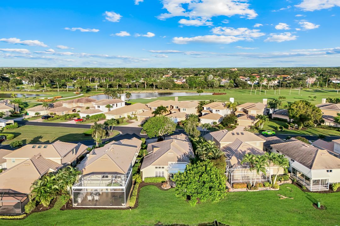 10366 Quail Crown Dr, Naples, FL 34119
