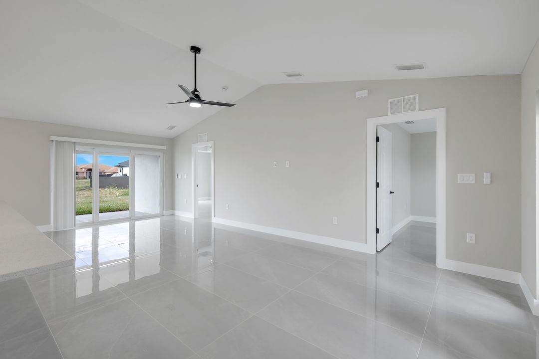 2208 NE 23rd Ave, Cape Coral, FL 33909