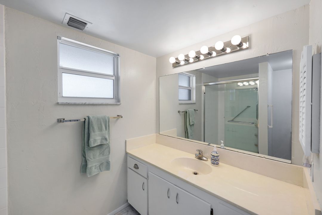6102 Augusta Dr #307, Fort Myers, FL 33907