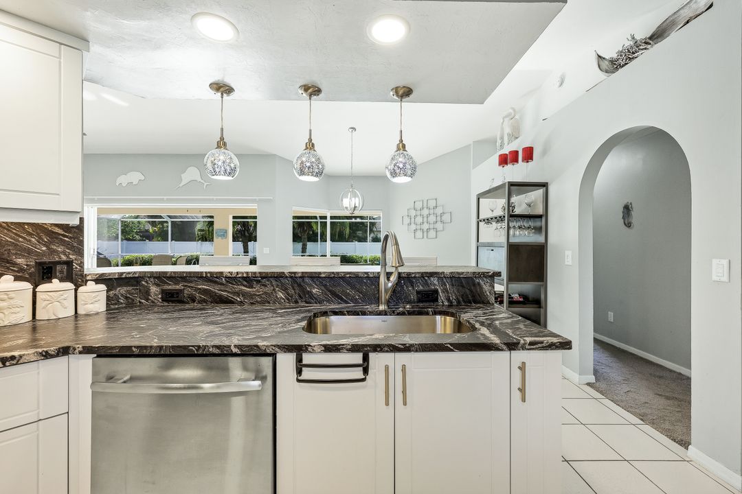 5018 SW 20th Pl, Cape Coral, FL 33914