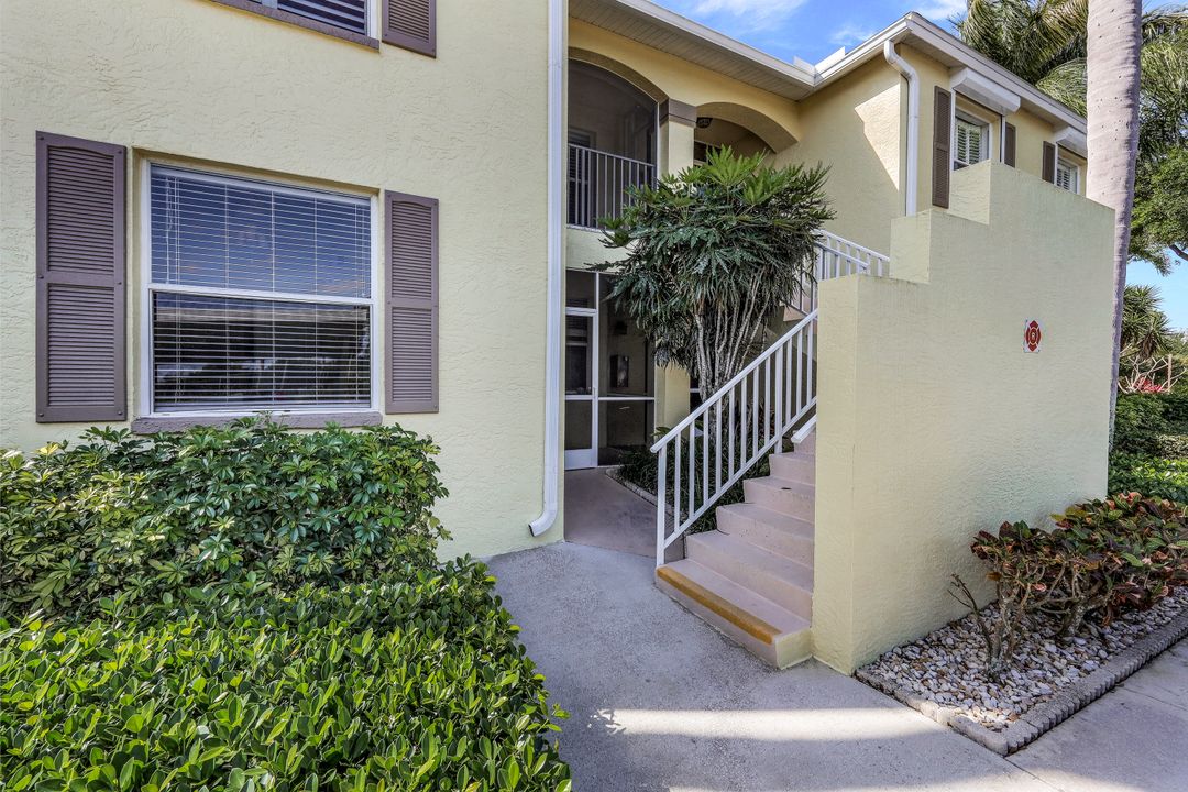 1308 Mainsail Dr #912, Naples, FL 34114