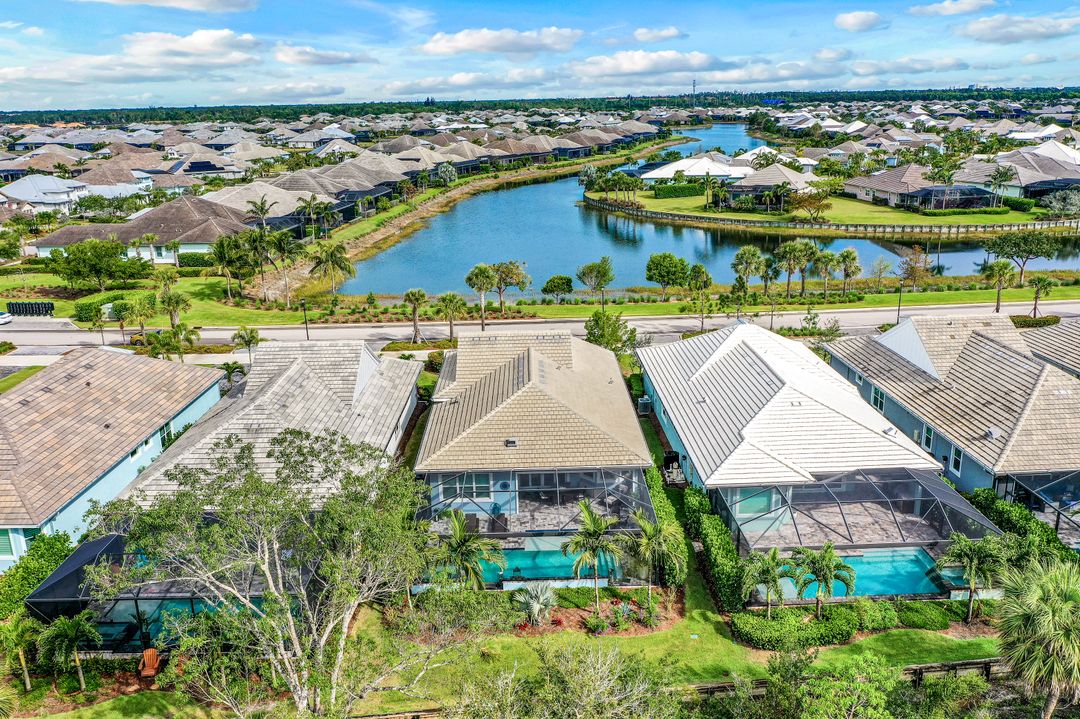 6323 Antigua Way, Naples, FL 34112