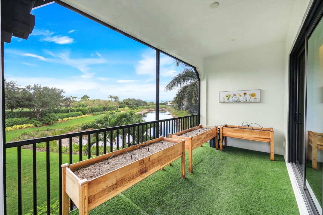 16358 Corsica Way #201, Naples, FL 34110
