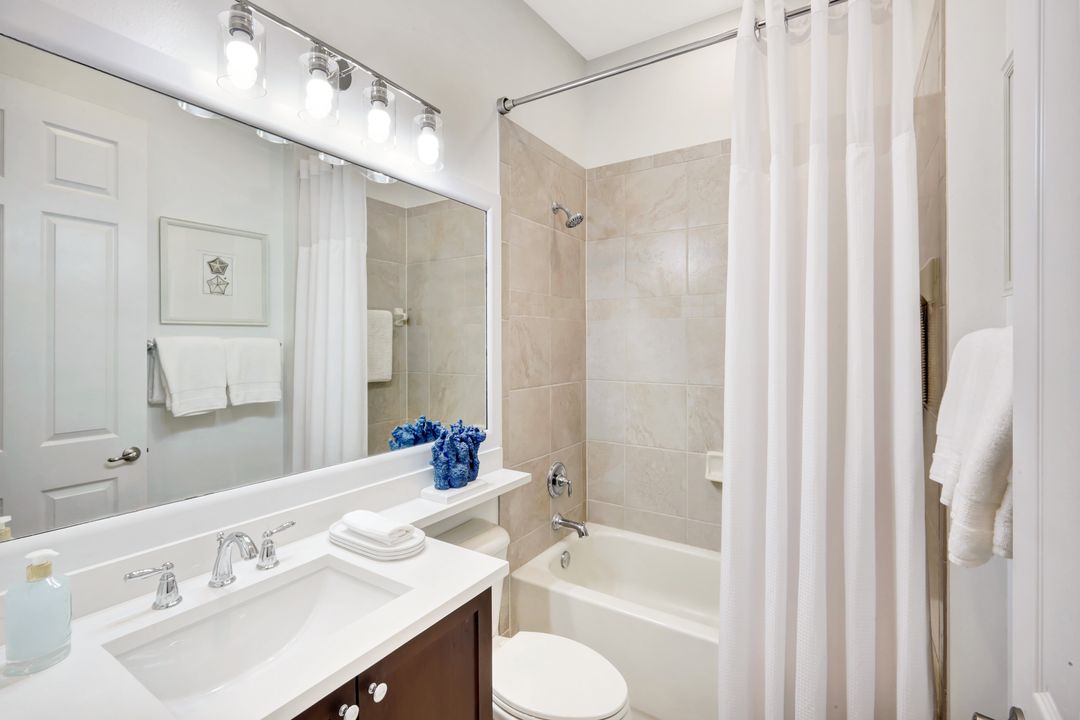 3706 Pleasant Springs Dr, Naples, FL 34119