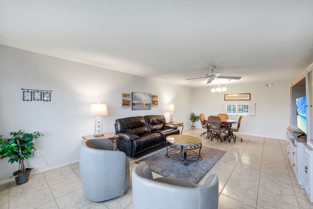 6102 Augusta Dr #307, Fort Myers, FL 33907