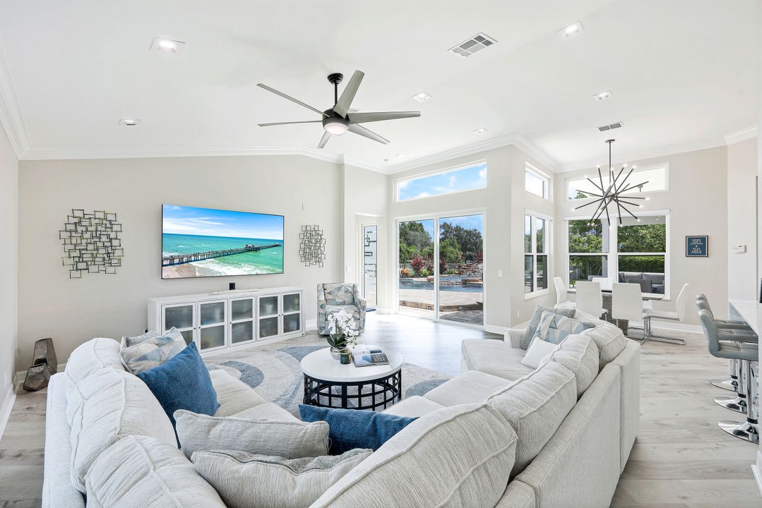 2179 Canary Island Cove, Naples, FL 34119