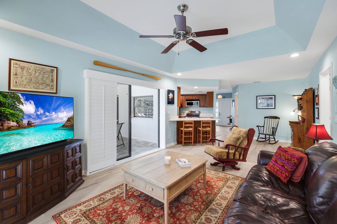 9632 Campbell Cir, Naples, FL 34109