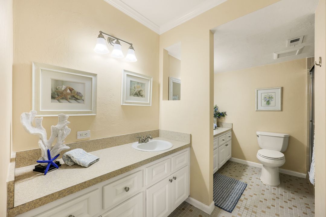 940 Palm View Dr #115, Naples, FL 34110