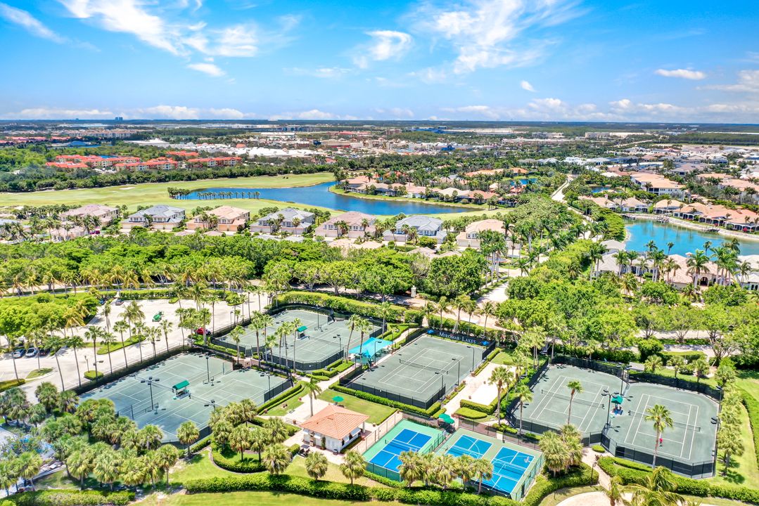 10721 Mirasol Dr #205, Miromar Lakes, FL 33913