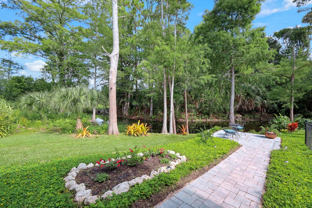 5203 Raintree Ln, Naples, FL 34113