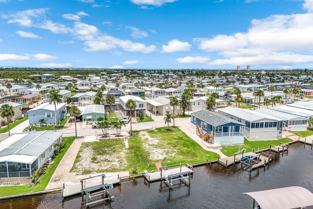 17841 Peppard Dr, Fort Myers Beach, FL 33931