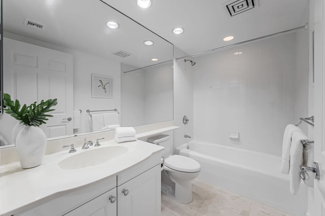 8473 Bay Colony Dr #1803, Naples, FL 34108