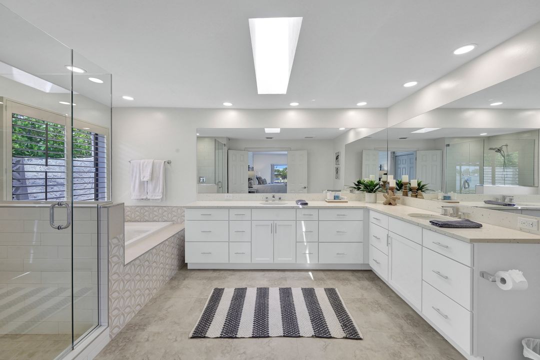 665 Rockport Ct, Marco Island, FL 34145