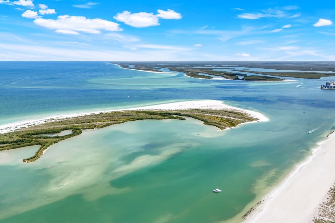 940 Sea Oats Ct, Marco Island, FL 34145