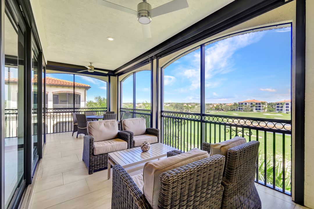 16387 Viansa Wy #302, Naples, FL 34110