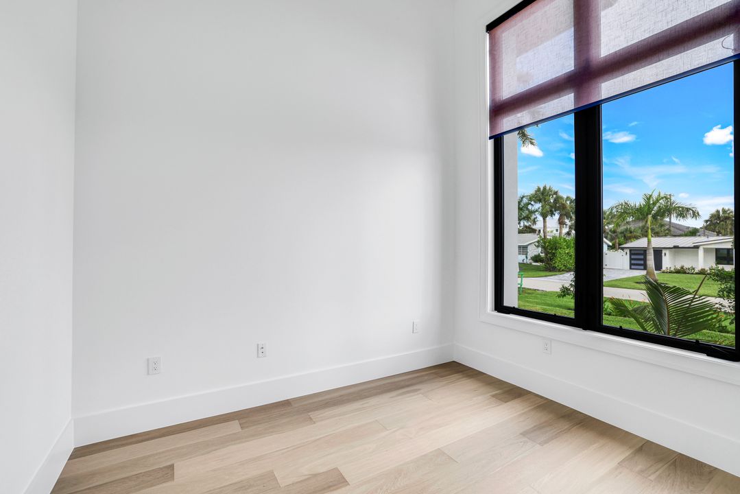 1248 13th Ave N, Naples, FL 34102