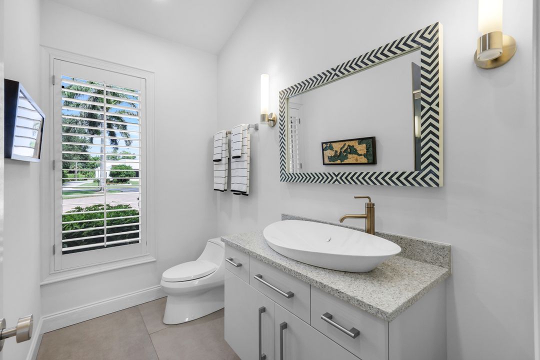 9245 The Ln, Naples, FL 34109