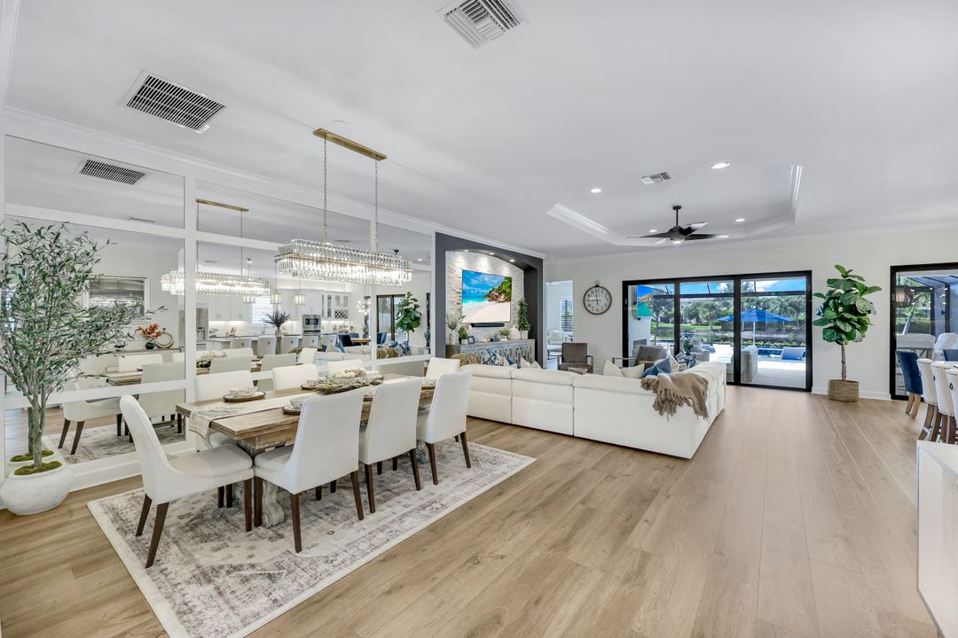 9223 Rialto Ln, Naples, FL 34119