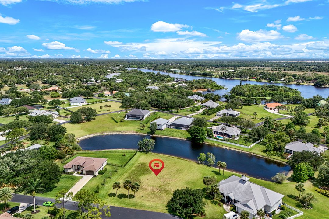 16620 Willow Point Ct, Alva, FL 33920