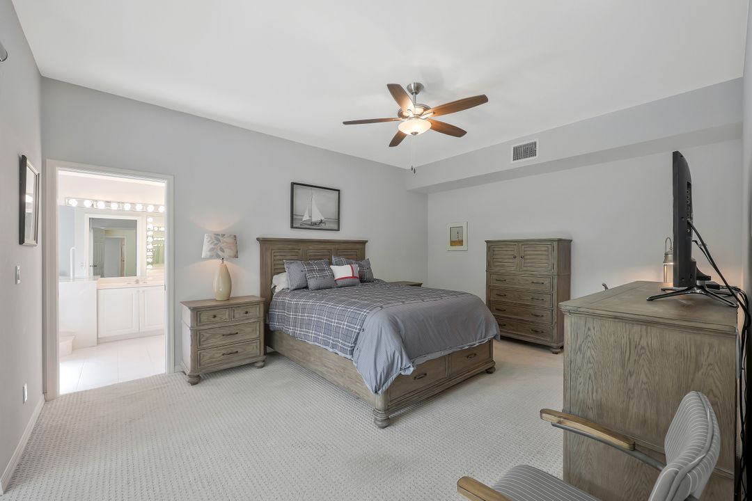 180 Via Perignon, Naples, FL 34119