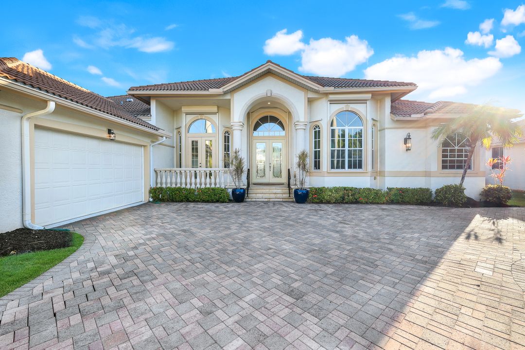 4574 Lighthouse Ln, Naples, FL 34112