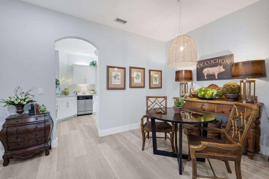 1335 Charleston Square Dr #6-101, Naples, FL 34110