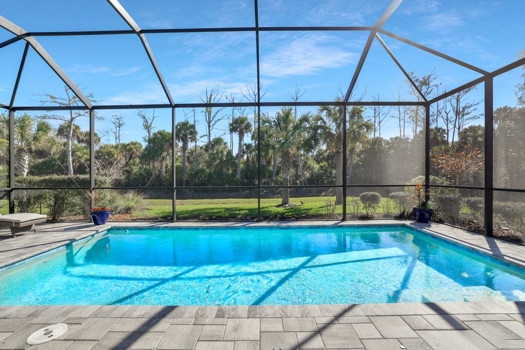 9772 Willet Ct, Naples, FL 34120