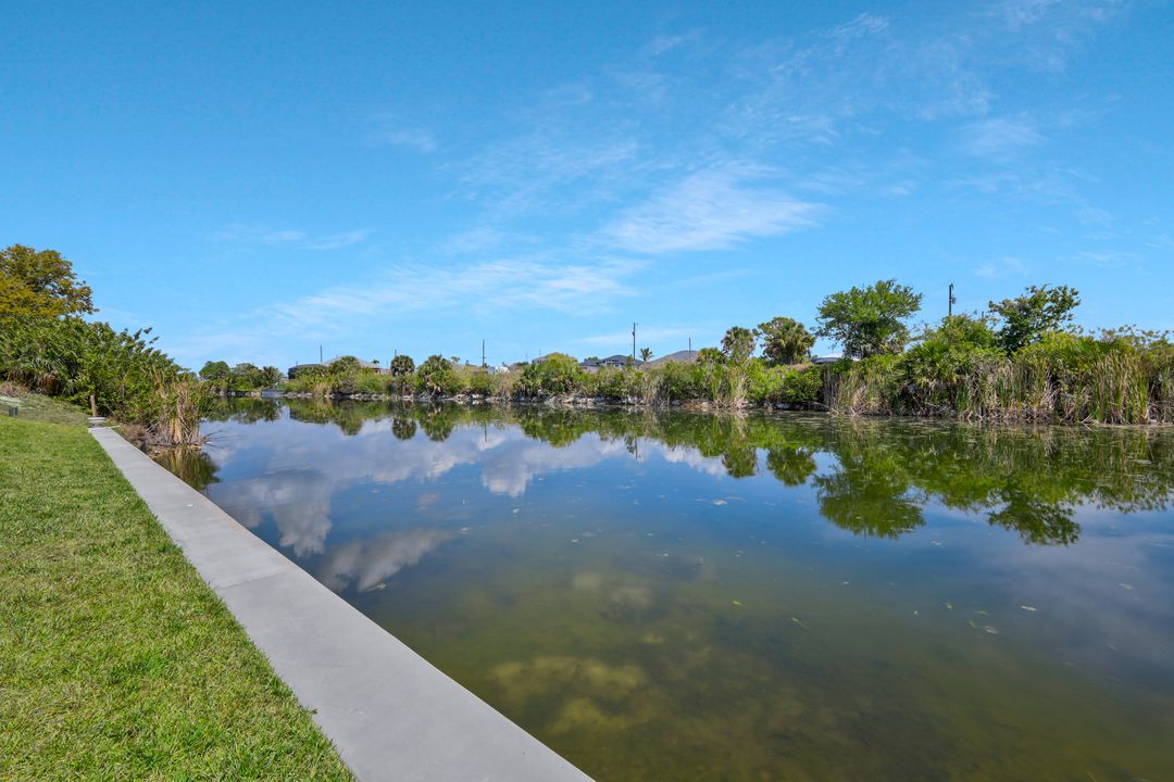 2519 NE 5th Pl, Cape Coral, FL 33909