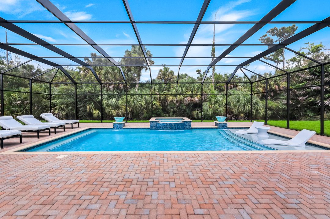 12063 Azalea Wy, Naples, FL 34120