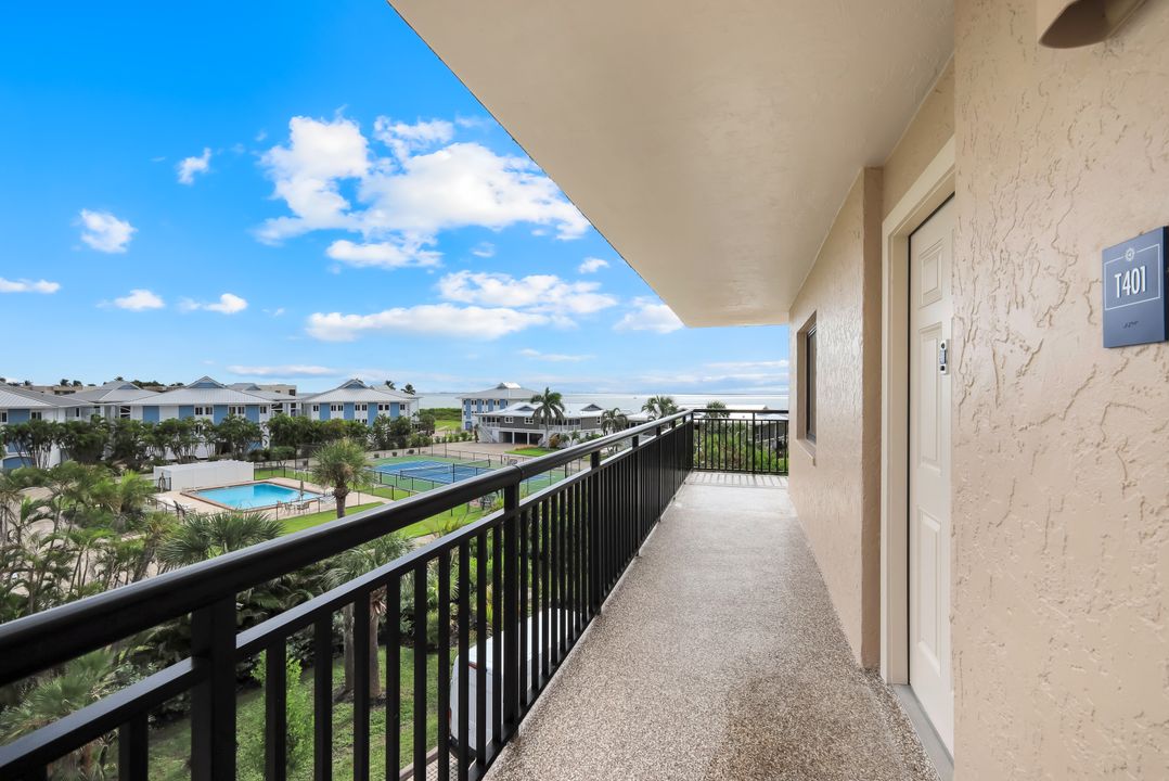 1401 Middle Gulf Dr #T 401, Sanibel, FL 33957