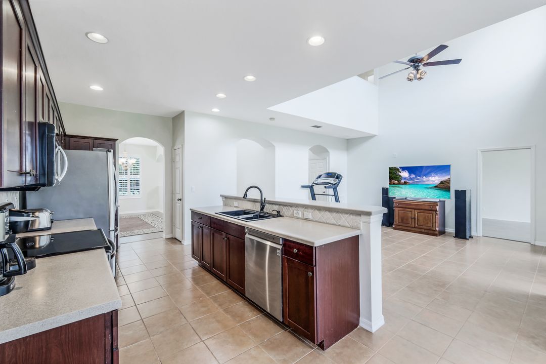 13243 Little Gem Cir, Fort Myers, FL 33913