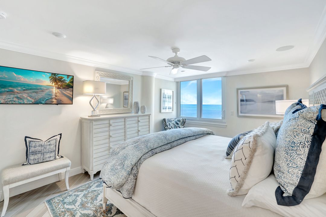 4041 Gulf Shore Blvd N #703, Naples, FL 34103