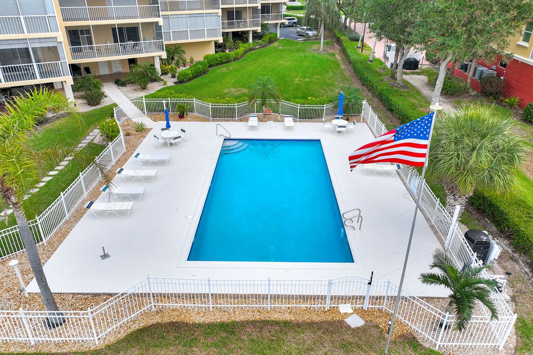 816 W Elkcam Cir #301, Marco Island, FL 34145