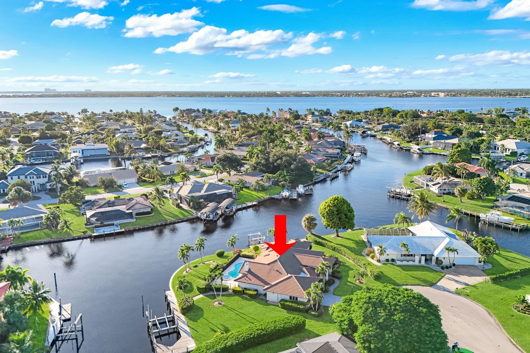 954 Bal Isle Dr, Fort Myers, FL 33919