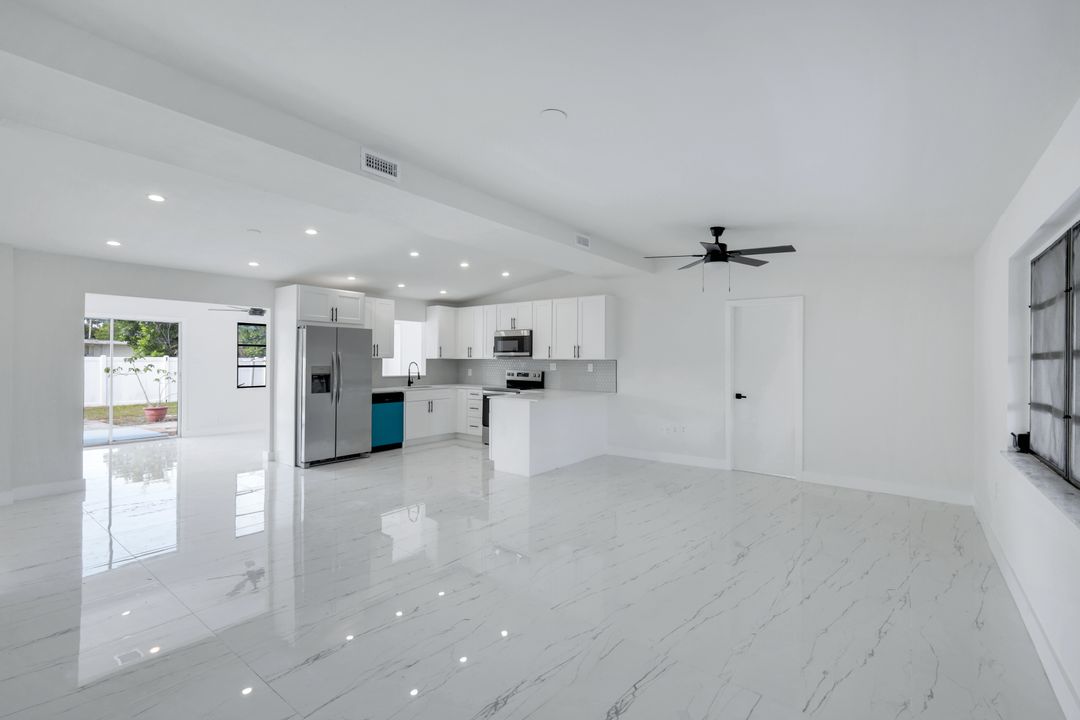 2118 Aldridge Ave, Fort Myers, FL 33907